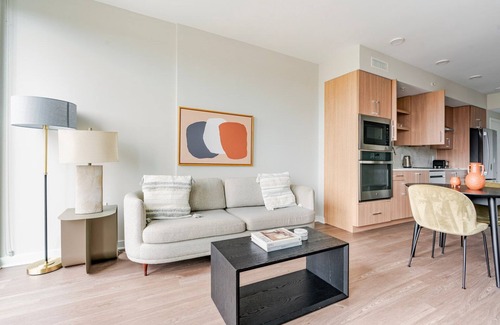 Clarendon Apartment | Blueground | Lyon Village, pool, nr Arlington Cemetery