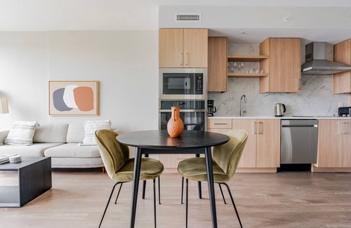 Clarendon Apartment | Blueground | Lyon Village, pool, nr Arlington Cemetery