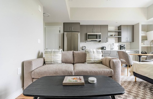 Clarendon Apartment | Blueground | Lyon Village, pool, nr Arlington Cemetery