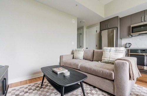 Clarendon Apartment | Blueground | Lyon Village, pool, nr Arlington Cemetery
