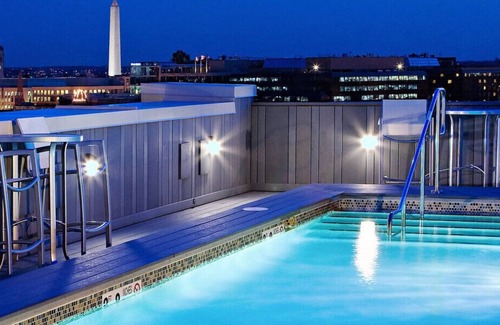 Mount Vernon Square Apartment | Blueground | Mt Vernon Sq, pool & gym, nr museums