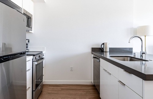 South Berkeley Apartment | Blueground | S. Shattuck, AC, nr UC Berkeley