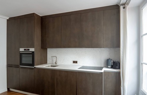 Quartier de la Place-Vendome Apartment | Blueground | Saint-Honoré, nr opera