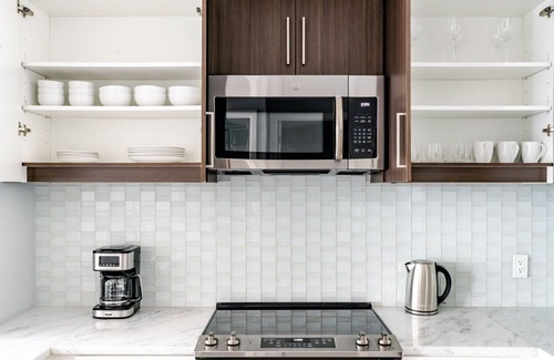 Woodmont Triangle Apartment | Blueground | Woodmont, pool & gym, nr Bethesda Row