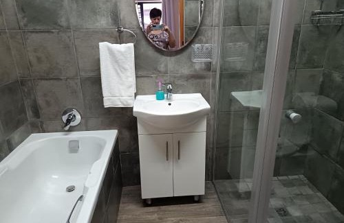 Onrus Apartment | Bluehaven self-catering guesthouse