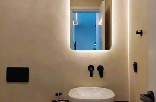 Piraeus Apartment | BlueMotion - MediBlueSuite