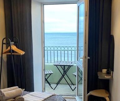 Newcastle Apartment | BlueSeaView Apartment with fabulous sea views