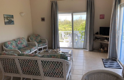 Rainbow Bay Cottage | Blueskies, a Gorgeous Vacation House in Rainbow Bay, Eleuthera
