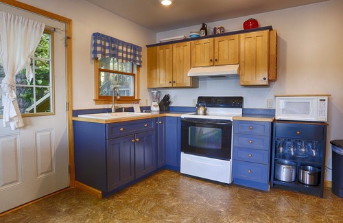 Keuka Park Cottage | Bluestone Cottage: Sit back, Relax, and Enjoy Breathtaking Sunsets!
