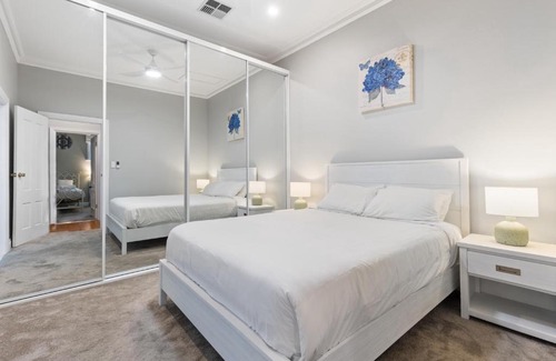 North Adelaide House | Bluestone Symmetrical Cottage with Outdoor Area