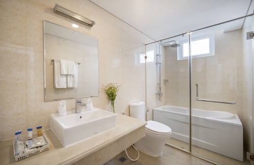 Son Tra Hotel | BlueSun Danang Beach Hotel