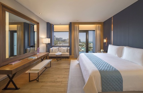 Dubai Resort | Bluewaters Beach hotel