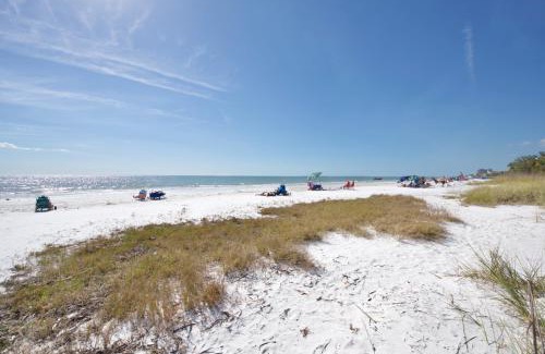 Fort Myers Beach House | Bluewaters Resort by Sun Palace Vacations