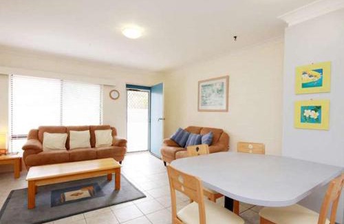Blueys Beach House | Blueys Beach Villa Manyana 25