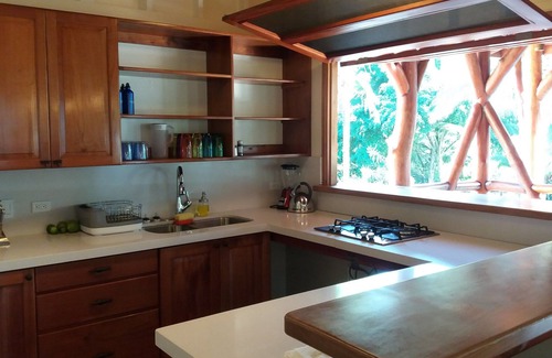 Bocas del Toro Bed & Breakfast | Bluff Beach Retreat