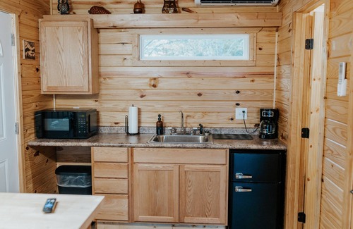 Trenton Cabin | Bluff view cabin