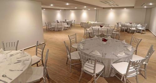 Frontera Hotel | Bluu Hotel Aeropuerto Monclova-Frontera
