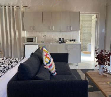Olympus AH Bed & Breakfast | Bly B&B