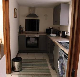 Blyton House | Blyton 2-Bed Cottage Parking 30m to Lincoln
