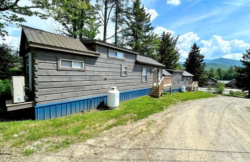 Twin Mountain House | BMV4 Tiny Home Topline