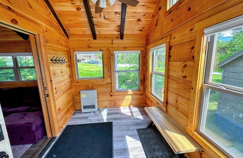 Twin Mountain House | BMV4 Tiny Home Topline