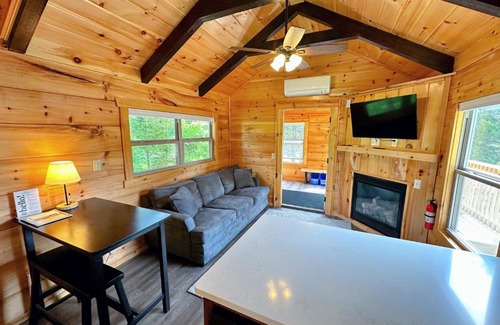 Twin Mountain House | BMV6 Tiny Home Topline