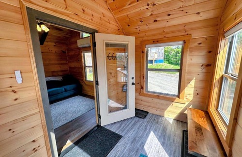Twin Mountain House | BMV8 Tiny Home Topline