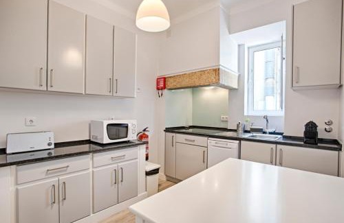Belem Apartment | BmyGuest - Ambassador Boutique Apartment II