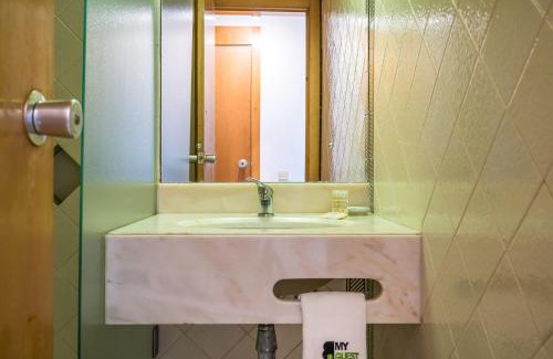 Quinta do Lago Apartment | BmyGuest - Quinta do Lago Garden Apartment