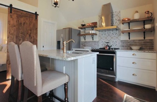 Green Hills Apartment | BNA BTL - Sleeps 4 - Free Parking