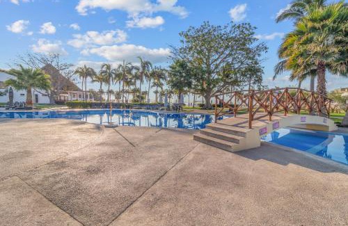 La Cruz de Huanacaxtle Villa | BNayar Family Villas with Beach Club