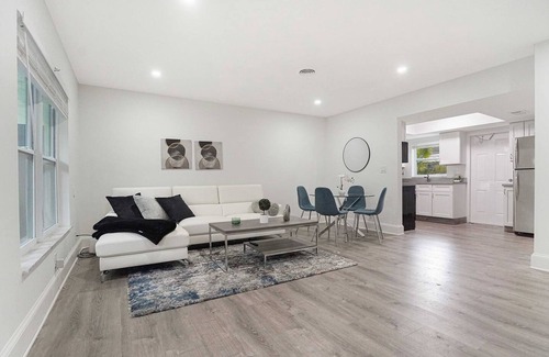 Downtown Fort Lauderdale Apartment | BnB Hyperion Brand New 2b2b Retreat w Patio