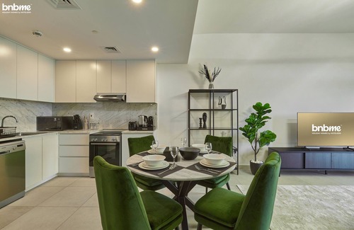 Umm Suqeim 3 Apartment | bnbme | Rahaal | 1 BDR