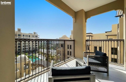 Umm Suqeim 3 Apartment | bnbmehomes - Elegant Pool View - 2BR Apartment - 607
