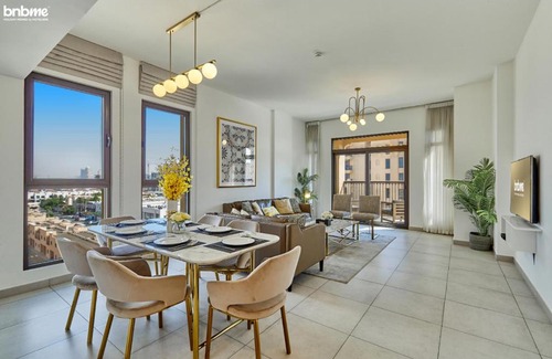 Umm Suqeim 3 Apartment | bnbmehomes - Elegant Pool View - 2BR Apartment - 607
