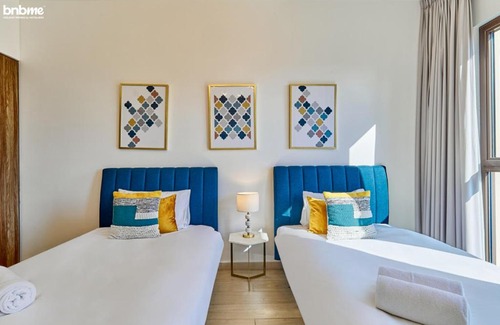 Umm Suqeim 3 Apartment | bnbmehomes - Elegant Pool View - 2BR Apartment - 607