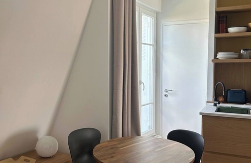 3rd Arrondissement Apartment | BnBNook - Stylish 1BR Close to Pompidou Center and Place des Vosges