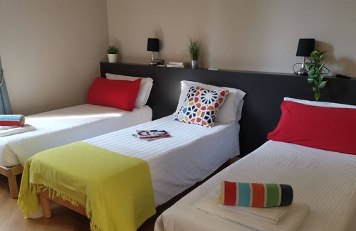 Gallarate Apartment | Bnbook Studio with 3 single beds Villa Mirabilia