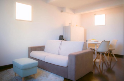 Loreto Apartment | BnButler - Bergonzoli - Modern and Bright near Central Station