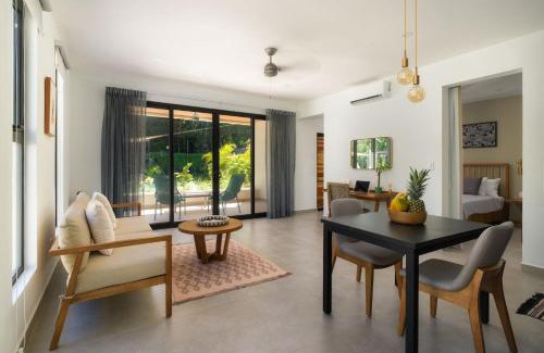 Playa Langosta Apartment | Bo Jungle - Steps to Tamarindo Beach - Surf Pool 2