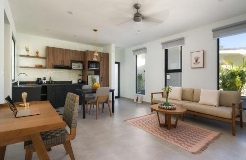 Playa Langosta Apartment | Bo Jungle - Steps to Tamarindo Beach - Surf Pool 2
