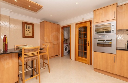 Estombar Ski Chalet | Boa Nova 32/6 | professionally cleaned | 2-bedroom townhouse | close to Carvoeiro and Ferragudo
