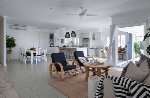 Mount Coolum House | Boardrider Beach House