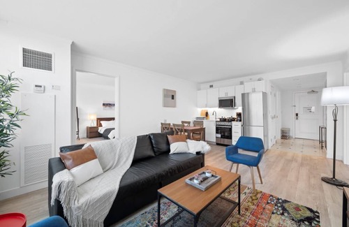 Atlantic City Apartment | Boardwalk Cozysuites Beachfront 2BR 3BA Condo