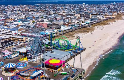Seaside Heights Hotel | Boardwalk Hotel Charlee & Apartments Beach Hotel Oceanfront