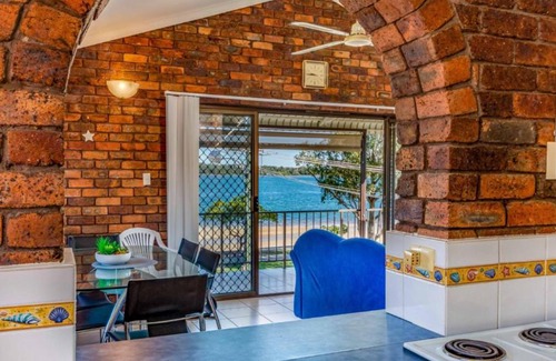 Bongaree House | Boasting some of Bribie's Best Waterviews