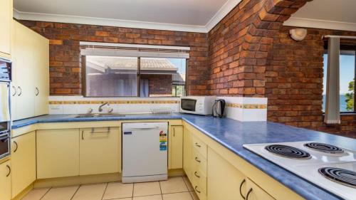 Bongaree House | Boasting some of Bribie's Best Waterviews