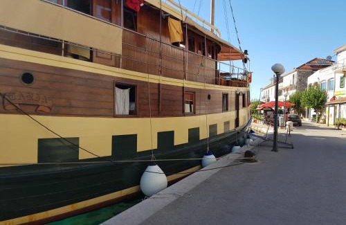 Umag Boat Rental | Boat & breakfast