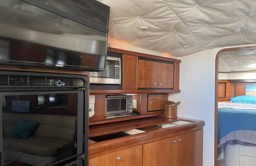 Marina del Rey Boat Rental | Boat & Breakfast in Marina del Rey