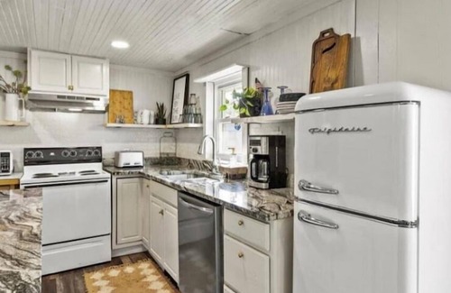 Lakeview House | Boat dock-Waterfront-Hot tub on Indian Lake